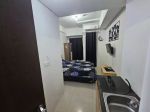 thumbnail-dijual-murah-apartemen-studio-furnished-view-pool-transpark-juanda-0